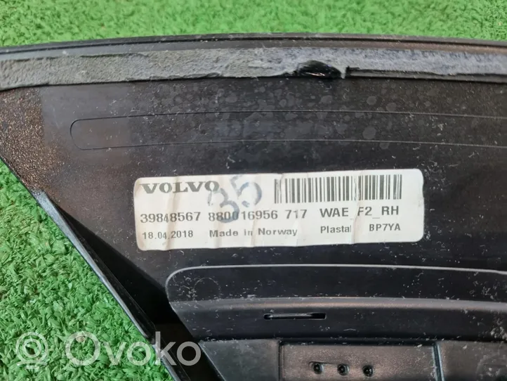 Volvo XC60 Listwa / Nakładka na błotnik przedni 39848567