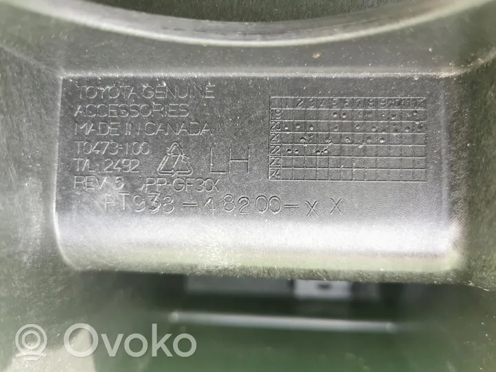 Toyota Highlander XU20 Etukynnys (korin osa) PT938-48200