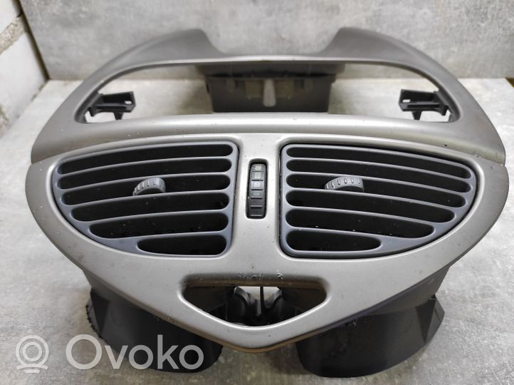 Citroen C5 Radion/GPS-laitteen pääyksikön kehys 9632608577