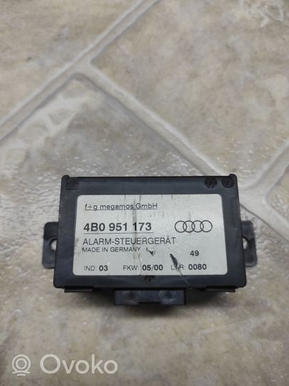 Audi A6 S6 C5 4B Hälytyksen ohjainlaite/moduuli 4B0951173