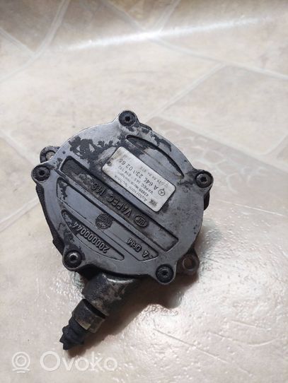 Mercedes-Benz A W169 Alipainepumppu A6402300265