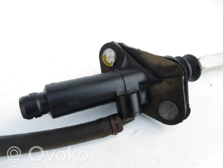 Volvo S60 Clutch master cylinder 30713421