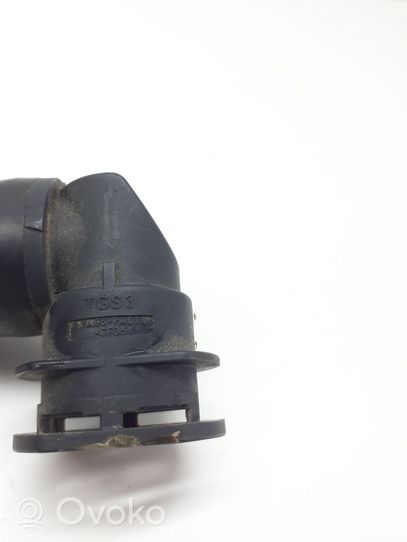 Toyota Yaris Tuyau de liquide de refroidissement moteur PA66PA610