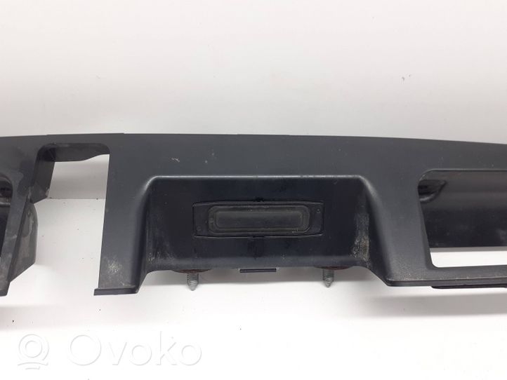 Subaru Outback (BS) Verkleidung Heckklappe Kofferraumdeckel 91111AL010