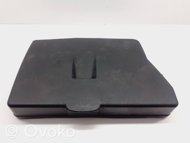 Toyota Avensis T270 Coperchio scatola dei fusibili 8266205170