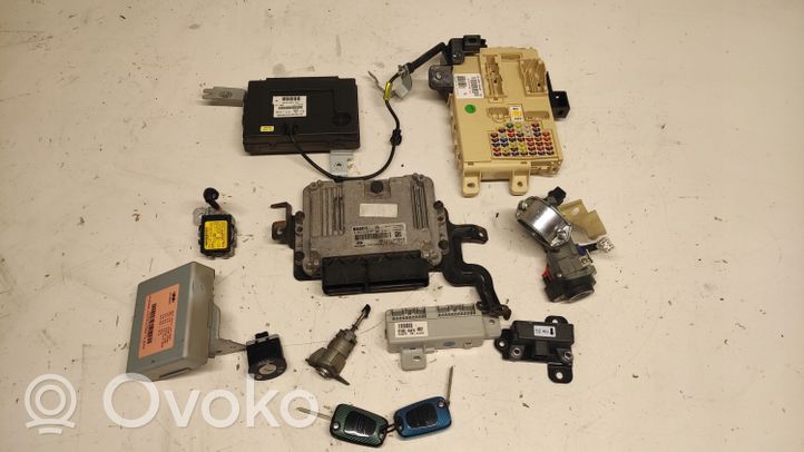 Hyundai i30 Kit centralina motore ECU e serratura 39111-2A943