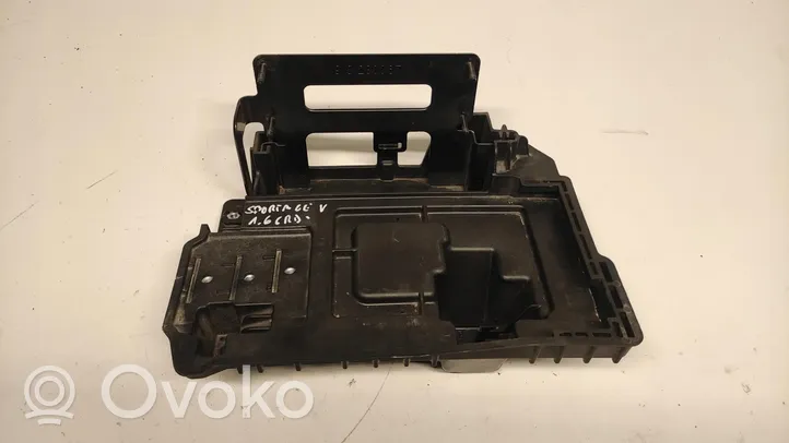 KIA Sportage Support boîte de batterie 37150-N7000