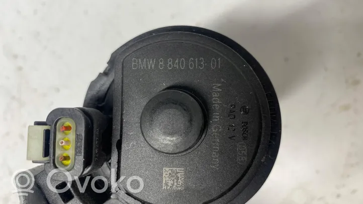 BMW 5 G30 G31 Pompa dell’acqua 8840613