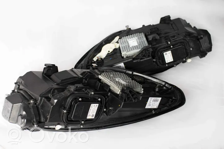 Porsche Panamera (970) Lot de 2 lampes frontales / phare 97063197203