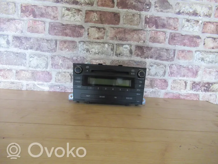 Toyota Avensis T270 Radio/CD/DVD/GPS-pääyksikkö 