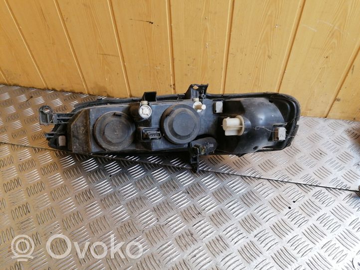 Opel Vectra B Lampa przednia 2004HCRPL