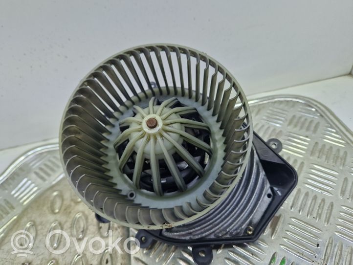 Skoda Superb B5 (3U) Ventola riscaldamento/ventilatore abitacolo 8D1820021