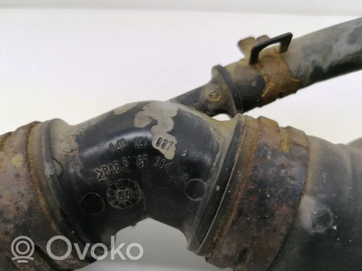 Volkswagen Bora Moottorin vesijäähdytyksen putki/letku 1J0121087