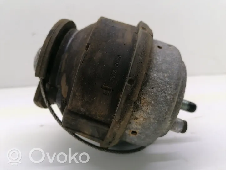 Volvo V70 Supporto di montaggio del motore 226738620