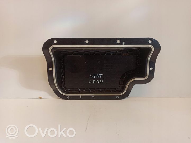 Seat Leon IV Vassoio scatola della batteria 5Q0915435