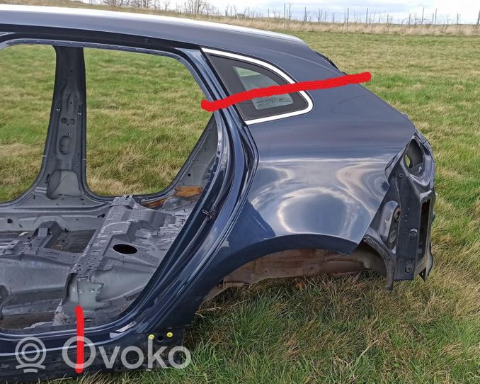 Volvo V40 Takakulmapaneeli 