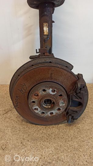 Volkswagen Eos Fusée d'essieu de moyeu de la roue avant 1K0107256A 1T0413031HN
