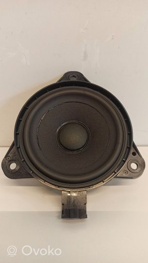 Audi A1 Haut-parleur de porte avant 82A035709