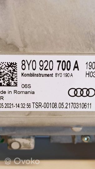 Audi A3 8Y Licznik / Prędkościomierz 8Y0920700A