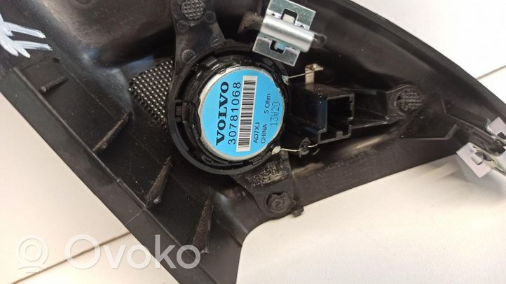 Volvo XC70 Element lusterka bocznego drzwi 30781068