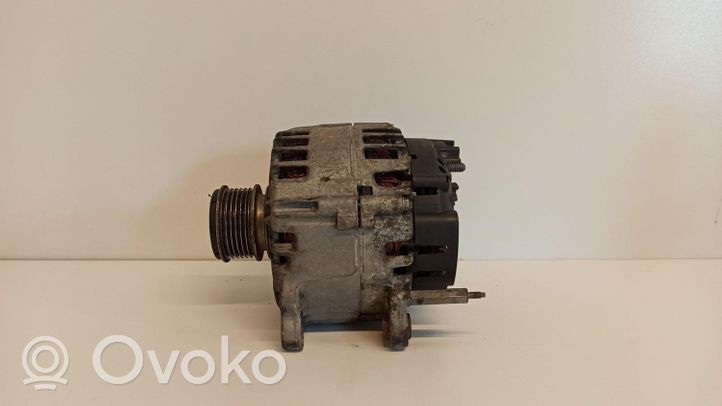 Volkswagen Tiguan Generatore/alternatore 03L903023A