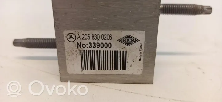 Mercedes-Benz Vito Viano W447 Zawór rozprężny klimatyzacji A/C A2058300206