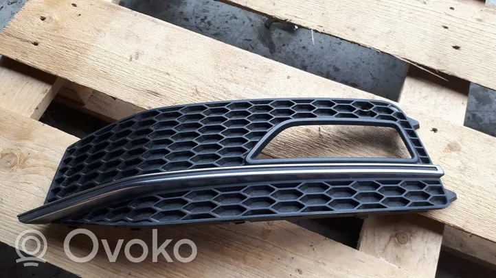 Audi A4 S4 B8 8K Grille inférieure de pare-chocs avant 8K0807681L