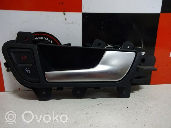 Volvo XC70 Klamka wewnętrzna drzwi 8K0837020A