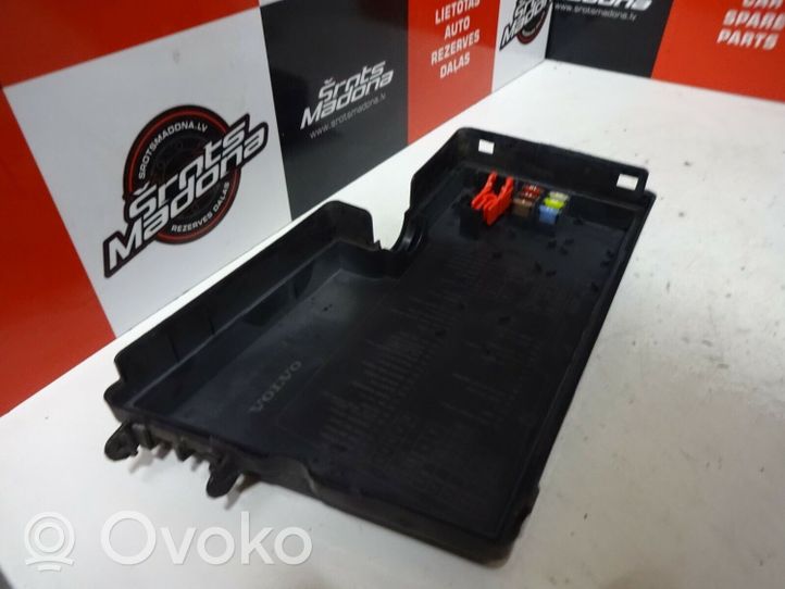 Volvo C70 Sulakemoduuli 8688040