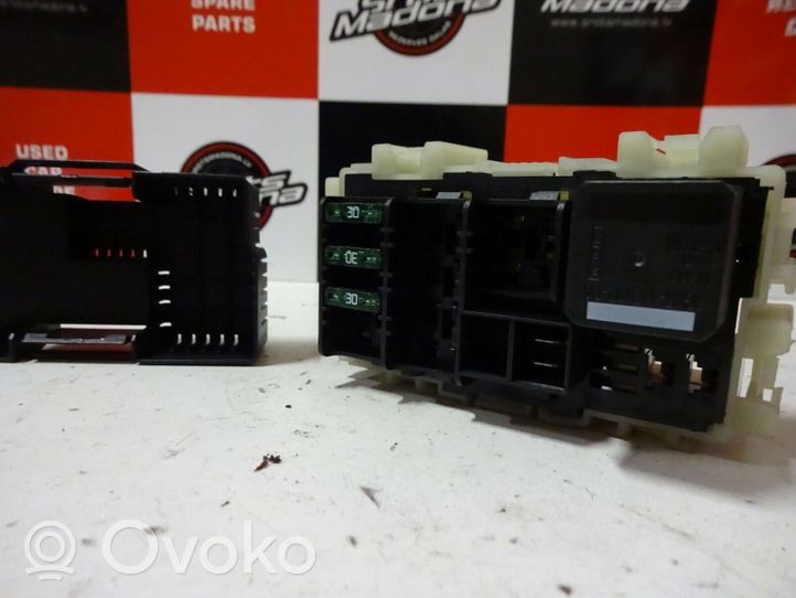 Volvo S80 Module de fusibles 6G9T14K131AB