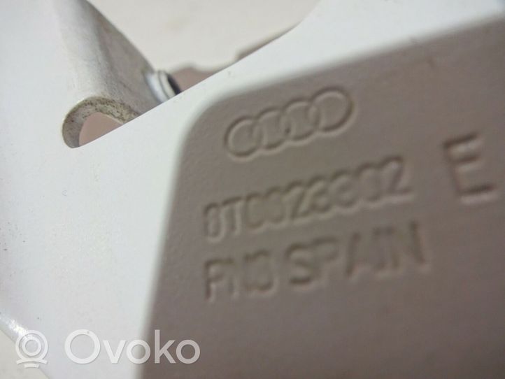 Audi A5 8T 8F Zawiasy pokrywy / maski silnika 8T0323302E