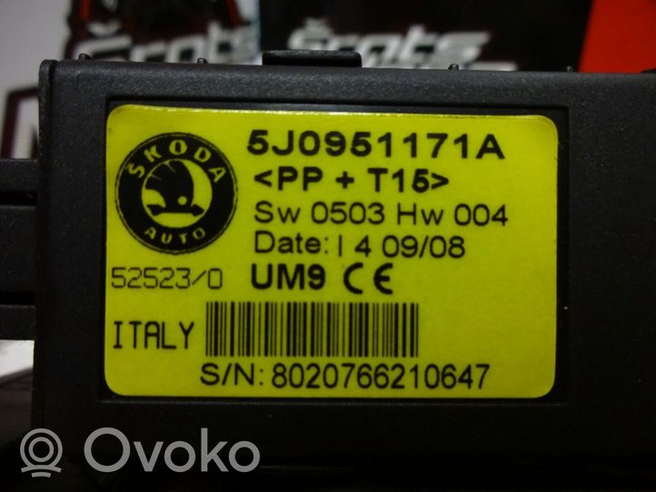 Skoda Roomster (5J) Rilevatore/sensore di movimento 5J0951171A