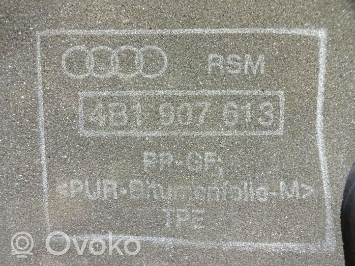 Audi A6 Allroad C5 Couvercle de boîte à fusibles 4B1907613