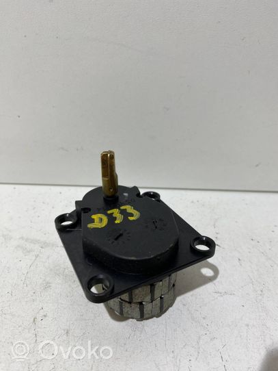 Saab 9-5 Moteur / actionneur de volet de climatisation 5172580