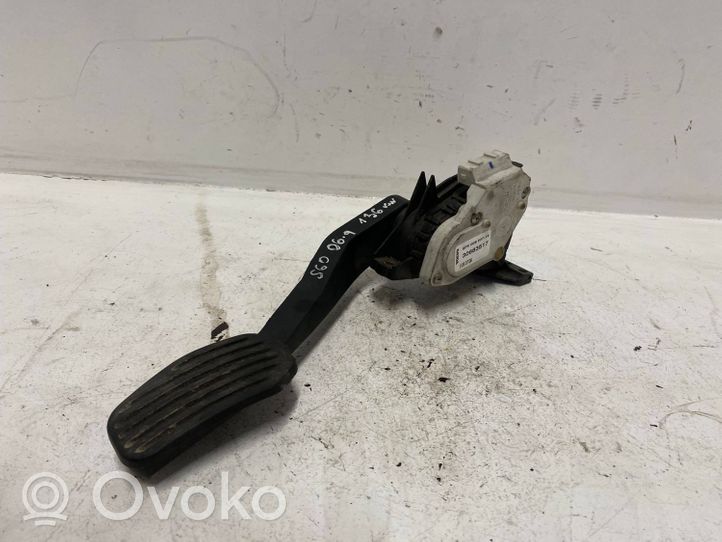 Volvo S60 Accelerator throttle pedal 30683517