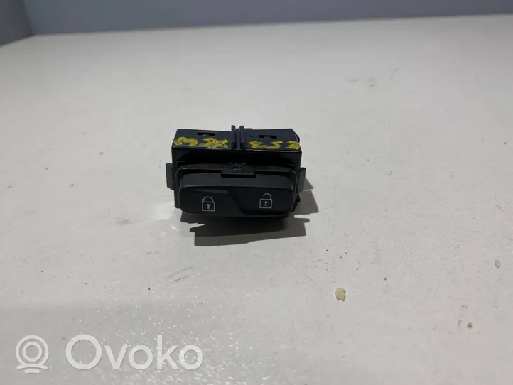 Volvo XC60 Interruttore a pulsante della chiusura centralizzata 31318988