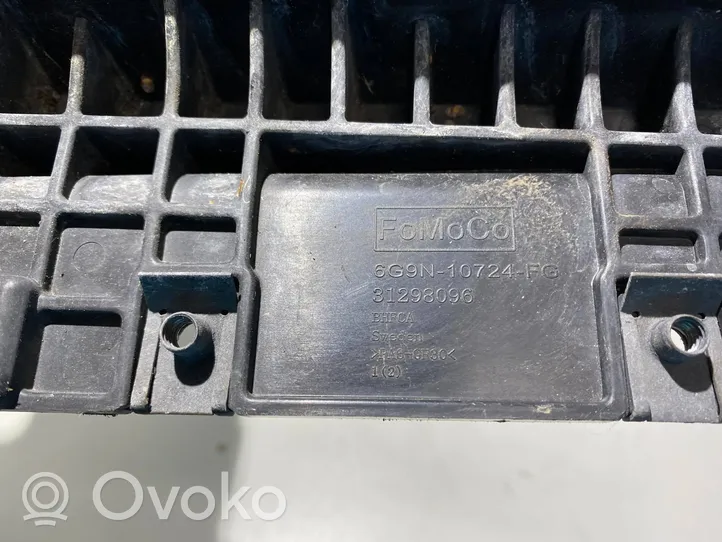 Volvo XC60 Uchwyt / Mocowanie zderzaka tylnego 6G9N10724FG
