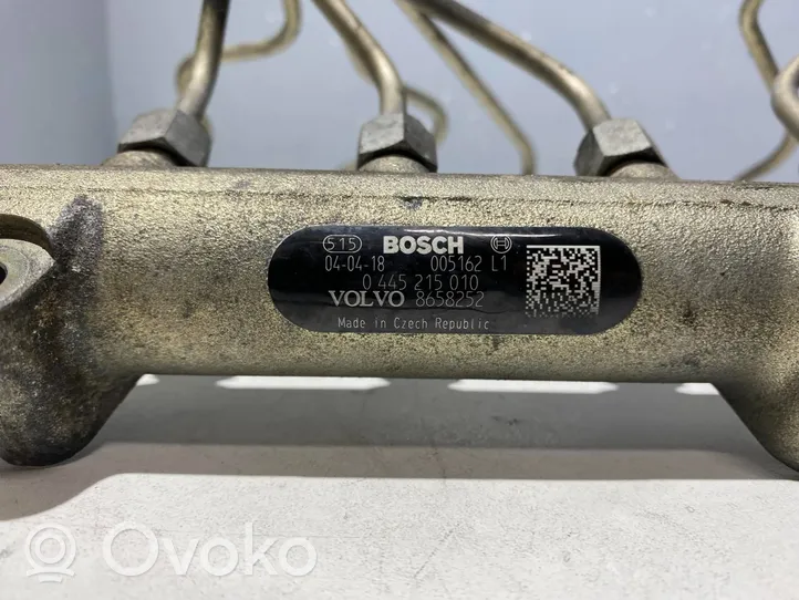 Volvo V70 Kraftstoffverteiler Einspritzleiste Verteilerrohr 8658252