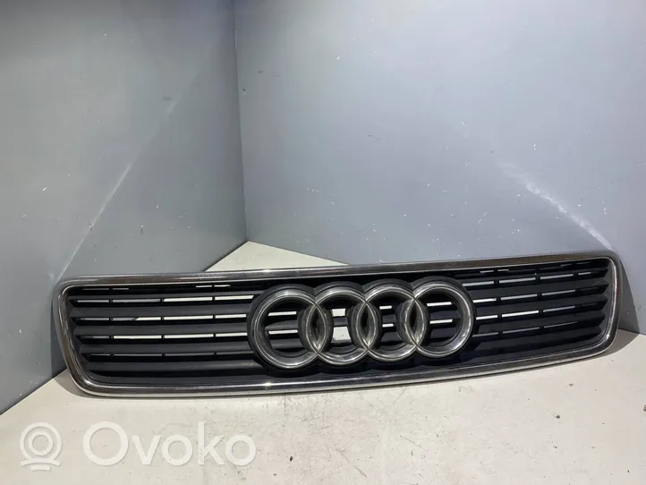 Audi A4 S4 B5 8D Atrapa chłodnicy / Grill 8D0853651E