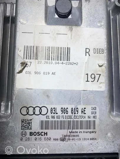 Audi A6 S6 C6 4F Moottorin ohjainlaite/moduuli 03L906019AE