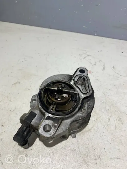 Volvo C30 Pompe à vide D1562B