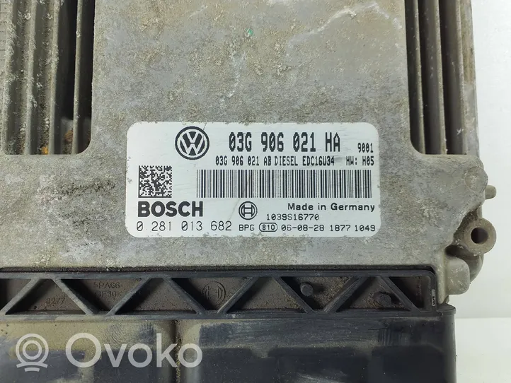 Volkswagen Golf V Centralina/modulo del motore 03G906021HA