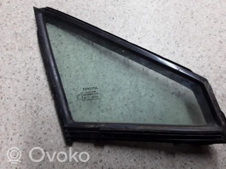 Toyota C-HR Fenêtre latérale avant / vitre triangulaire (4 portes) 68215F4011