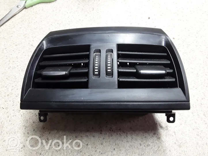 BMW X5 F15 Griglia di ventilazione centrale cruscotto 925201205