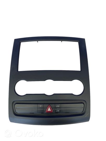 Volkswagen Crafter Verkleidung Radio / Navigation A9066800017