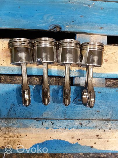 Fiat Ducato Piston avec bielle 