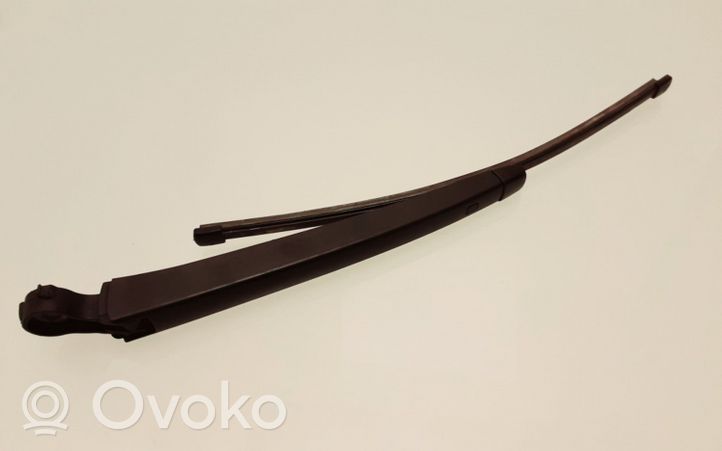 Volkswagen PASSAT B8 Rear wiper blade arm 