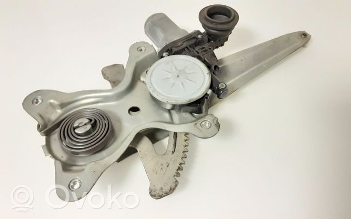 Lexus RX 330 - 350 - 400H Takaoven ikkunan nostin moottorilla 8572058010