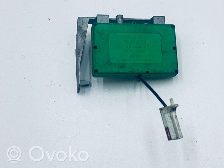 Volvo XC70 Aerial antenna amplifier 