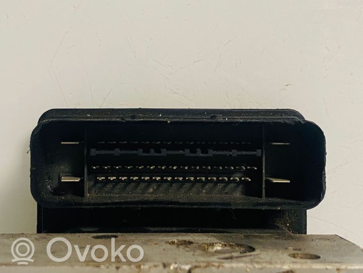 Volvo XC90 ABS-pumppu 8671224